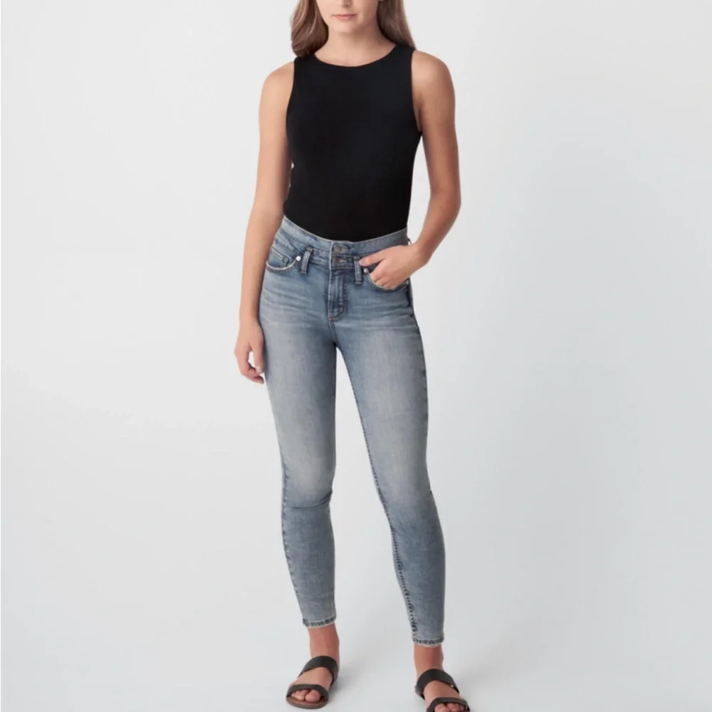 Silver High Note 2-button Super High Rise Jeans - Picture 3 of 8